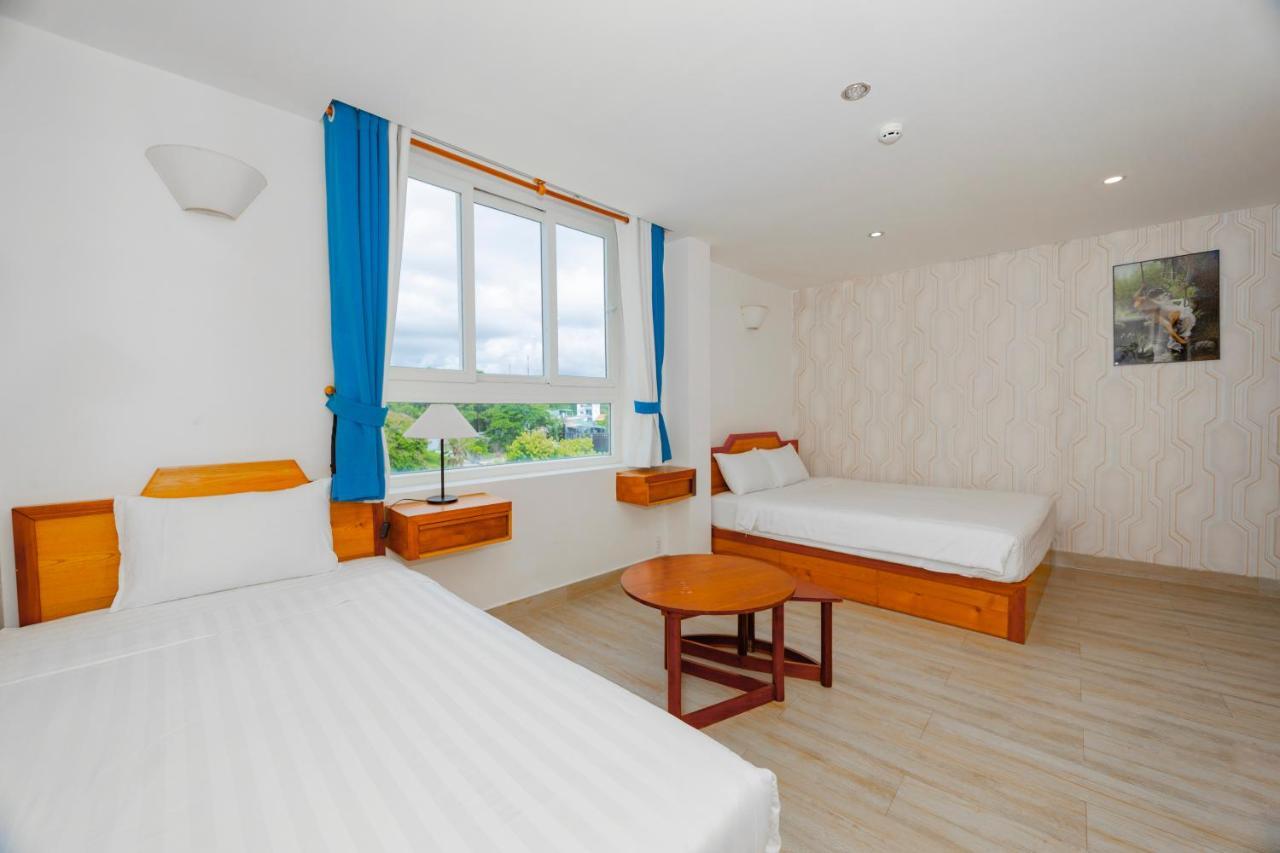 Light House Phu Quoc Hotel Exterior photo